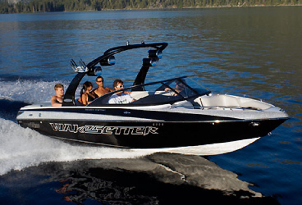 Picture of Ski Boat With Driver